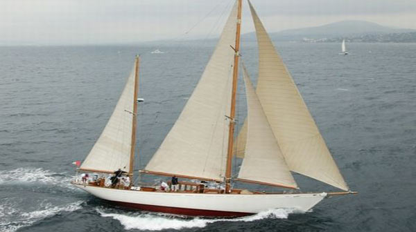 classic yacht Hyige Luxury Sailing yacht